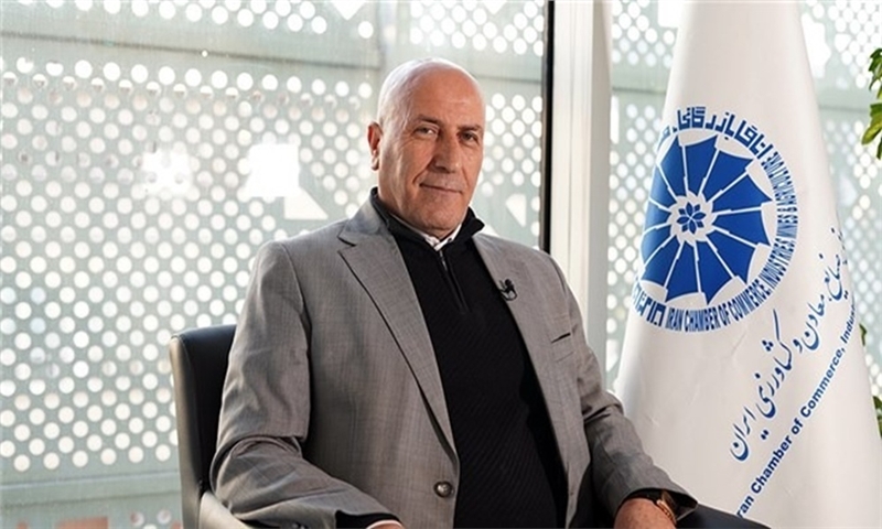 ابوالفضل روغنی: یکسان سازی نرخ، به تثبیت بازار در میان مدت می‌انجامد | برای تامین مالی تولید دستکم 2000 همت نیاز است