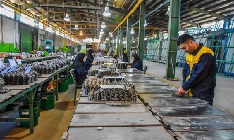 بهره برداری از ۲۲ طرح صنعتی در ایام الله دهه فجر